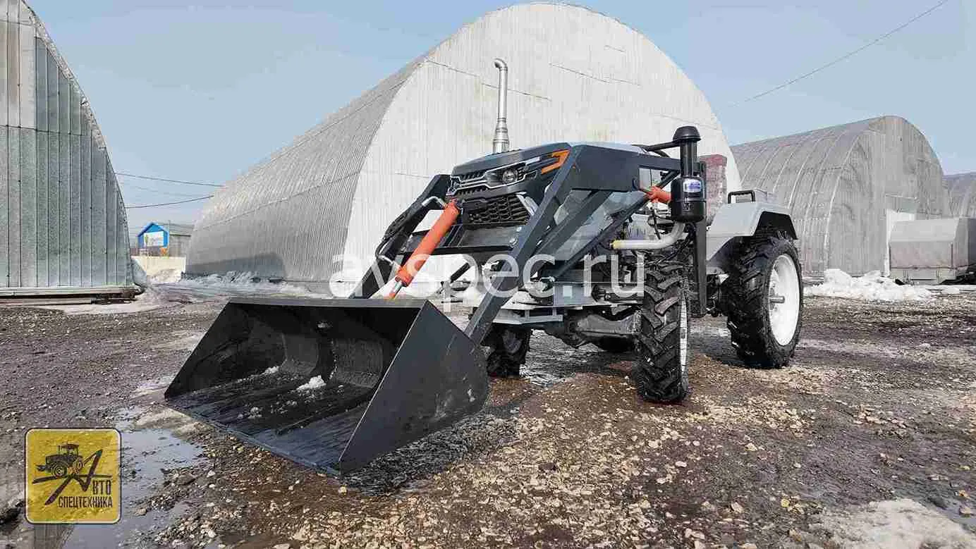 Минитрактор Феникс Р-4 с погрузчиком