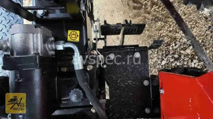 трактор uralets 220