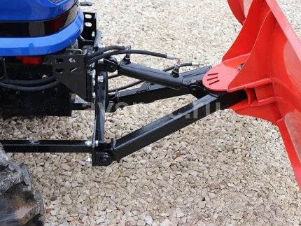 Отвал Снеговик на DF 404 G2 ОК2000