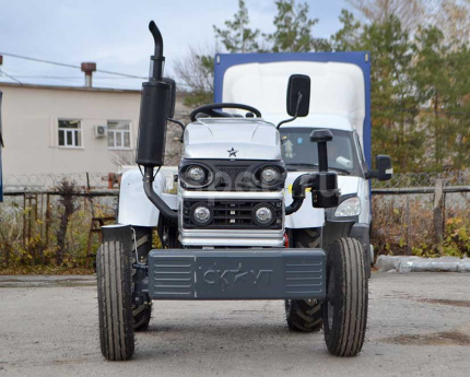 Трактор Трактор СКАУТ Т-220B 