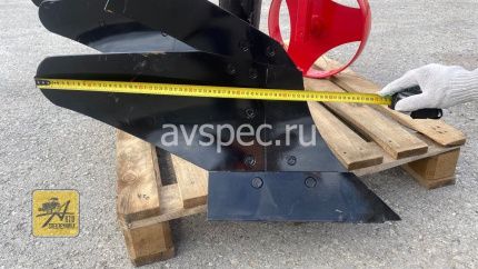 Плуг корпусный 1l-330
